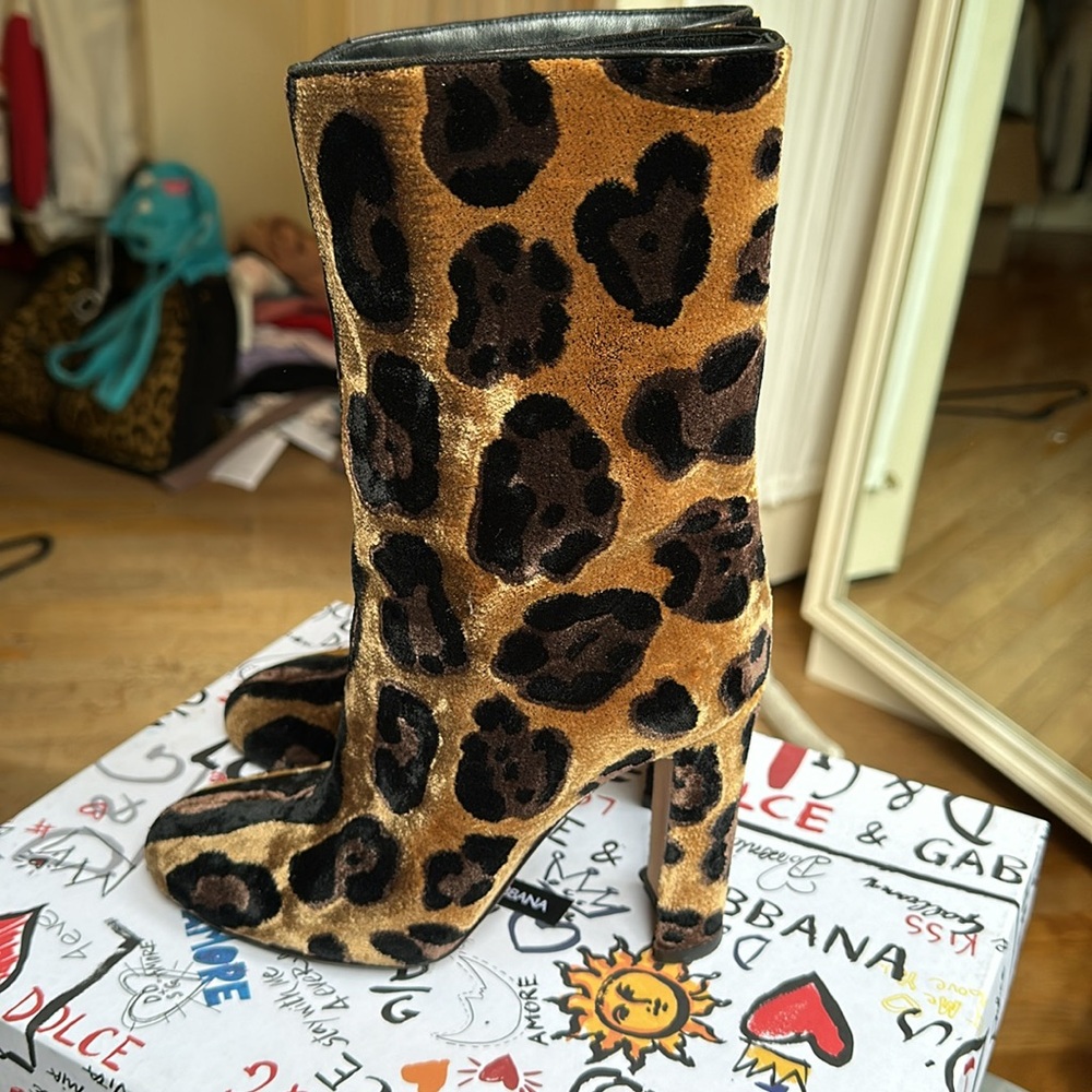Dolce & Gabbana Leopard Print Velvet Heeled Boots in Brown and Black